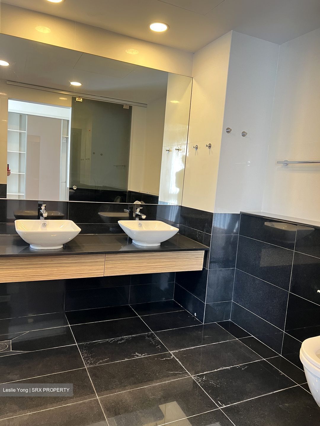 Charlton Residences (D19), Terrace #604346871